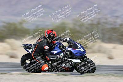 media/Dec-01-2025-Moto Forza (Mon) [[2daa91e15f]]/2-Intermediate Group/Session 3 (Turn 7 Inside Pans)/